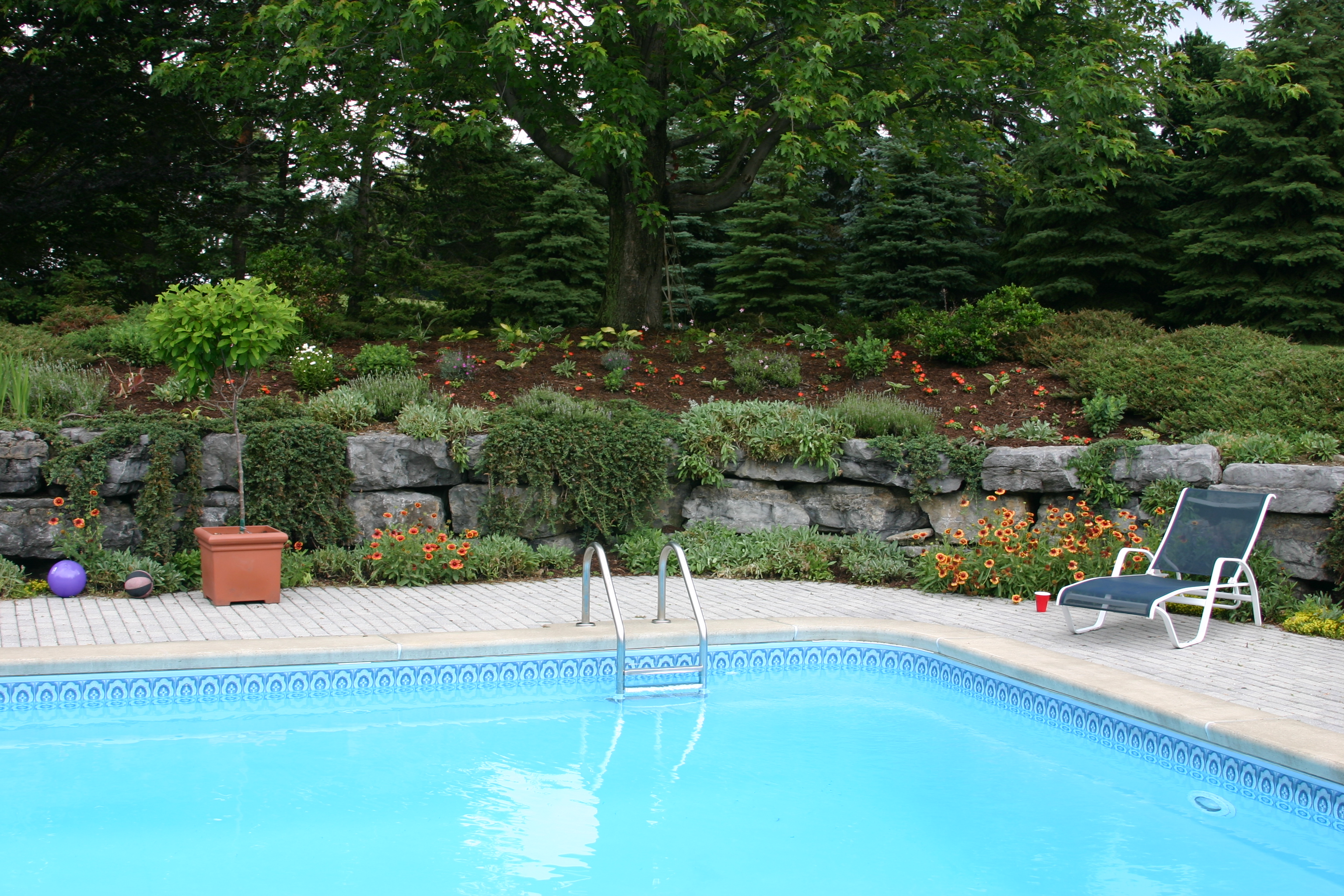 Beautify your relaxing space with expert landscape services